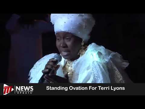 Terri Lyons crowned Calypso Monarch after electrifying Dimanche Gras showdown
