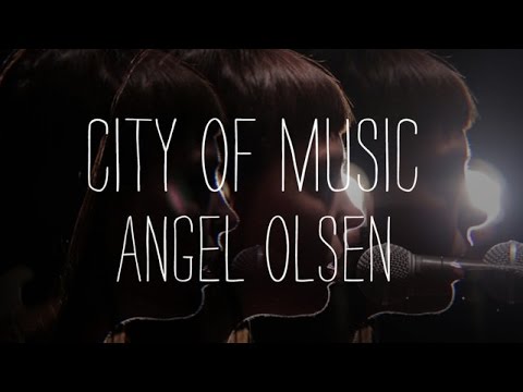 Angel Olsen Performs 