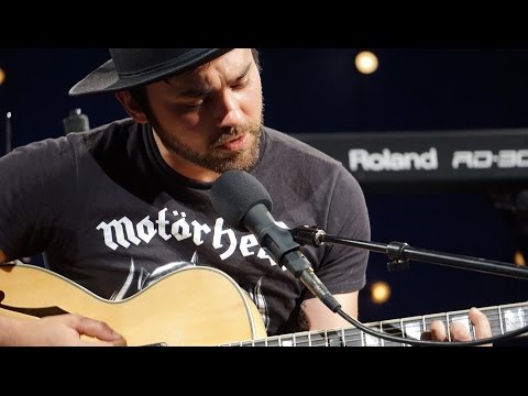 Shakey Graves - 'Unlucky Skin' | The Bridge 909 in Studio