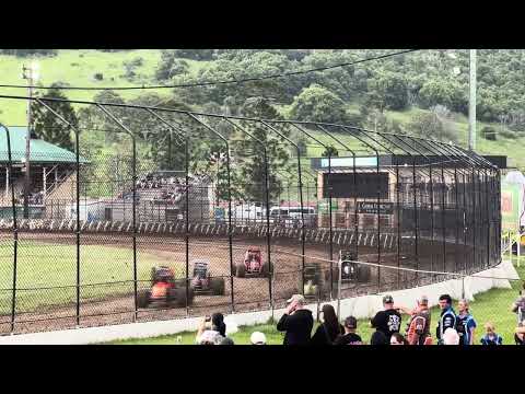 Heat 2 Wingless Sprints Lismore Speedway 26/12/2025