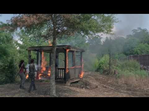 The Walking Dead Scene | Rick and Michonne Leave Alexandria [8x10]