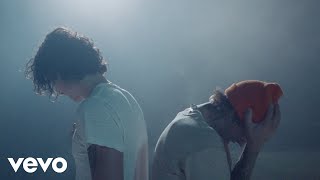 Musik-Video-Miniaturansicht zu Monster Songtext von Shawn Mendes & Justin Bieber