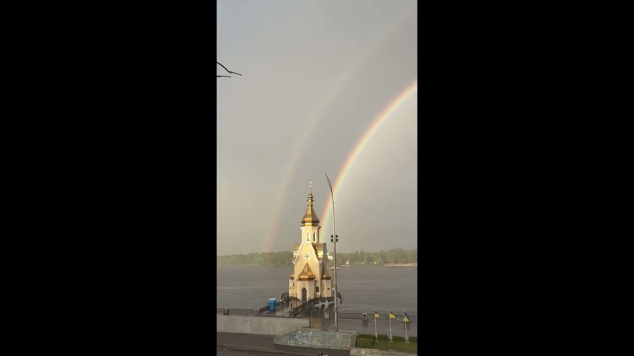 Double Rainbow Ends at a Church in Kyiv, Ukraine || ViralHog