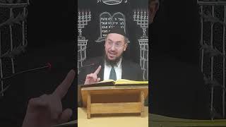 דקה של הלכה הגאון הרב יעקב ישראל הכהן הלכות ציצית #75 (דר וסוחרת - הלוויין של מרן) - התמונה מוצגת ישירות מתוך אתר האינטרנט יוטיוב. זכויות היוצרים בתמונה שייכות ליוצרה. קישור קרדיט למקור התוכן נמצא בתוך דף הסרטון