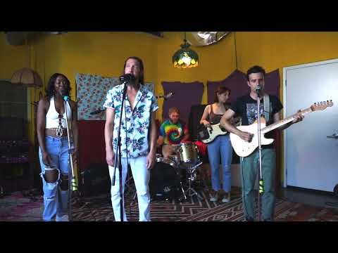 Las Los - "All Through The Day" (Live in studio)