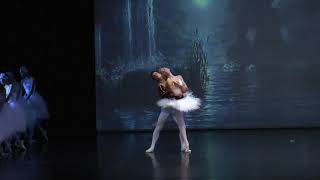 SWAN LAKE ACT 2 MARGARITA FERNANDES, ANTONIO CASALINHO aged 15 & 17, GIELGUD PRODUCTION  2020