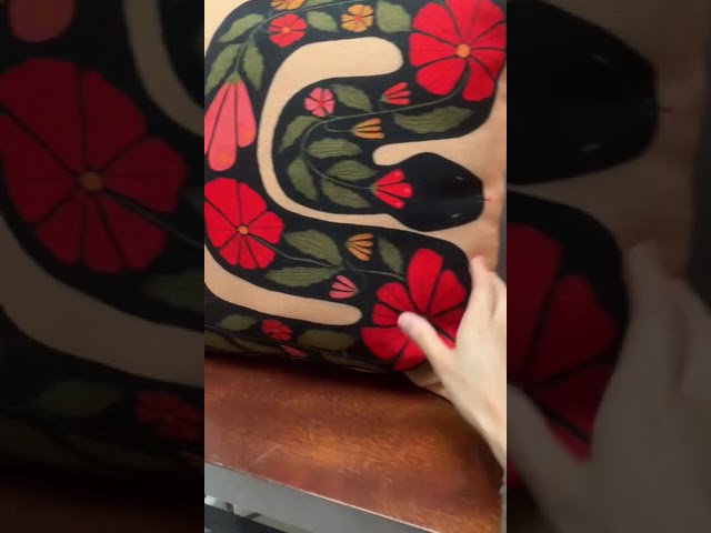 Vídeo relacionado con Mefooge Fundas Cojines 30x30cm Juego de 4 Lino Decoración Funda de Cojín Semana Santa Cuadrados Funda de Cojines para Sofá,Dormitorio y Sala de Estar Decoración para Hogar,con Cremallera Oculta