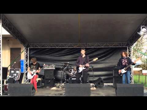 On the Roof - ON THE ROOF - STREET WARRIORS