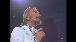 JAMES LAST - Medley: Cockles And Mussels/Daisy Daisy/Abide With Me (R.A.H. London 1978)