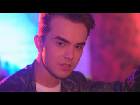 Nicolas Germano - Figurinha Repetida