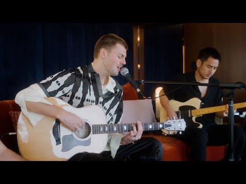 Video thumbnail for Cats on the Ceiling (Stripped)