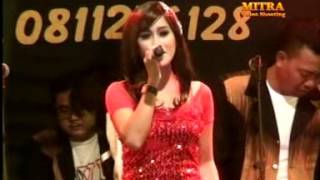 Download lagu Anjing dan Sampah by Camelia Dangdut Jepara 2015 terbaru mp3