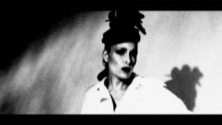 Nouveau Riche "Stay" (Klubjumpers Mix) - Official Music Video