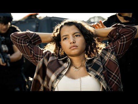 SWAT Stops A 17 Year Old Girl From Joining A Gang - S.W.A.T 6x09