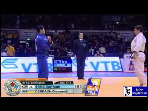 Judo 2010 Grand Prix Dusseldorf: Dae-Nam Song (KOR) -  Oleksandr Derkach (UZB) [-81kg]