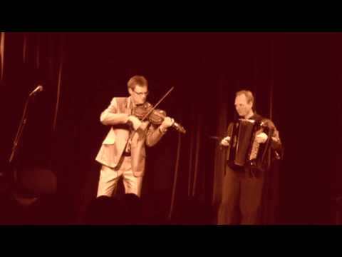 Flukt - Felespinn, by Sturla Eide