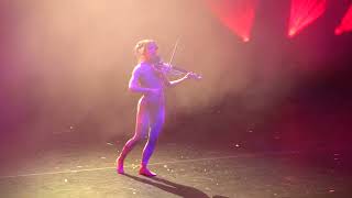 2022 11 30 Lindsey Stirling - I Wonder As I Wander