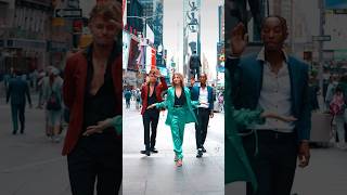 Download lagu Staying Alive NYC mp3