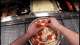 Download lagu Dominos POV: Making Pizzas During Lunch Rush mp3