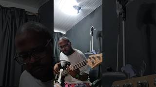 Video thumbnail for baixo cort GB JB #baixistagospel #baixo #jazzbass #redhotchilipeppers #shorts by Dan Cast