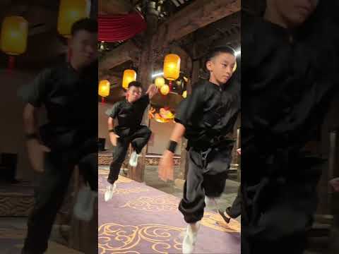 这股飒爽的武劲儿太戳人了！少年们出拳带风，精气神直接拉满！ #huangyanmartialarts #kungfu
