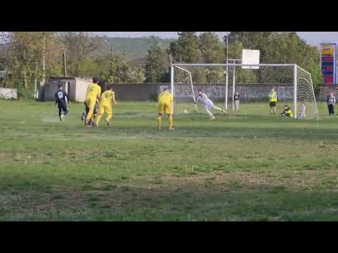 Madan Eugen parează o lovitura de la 11 metri, în Congaz vs CS Atletic 0:3