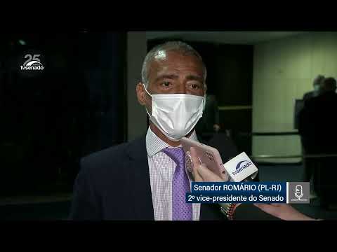 Romário assume presidência do Senado e exalta mês da Consciência Negra