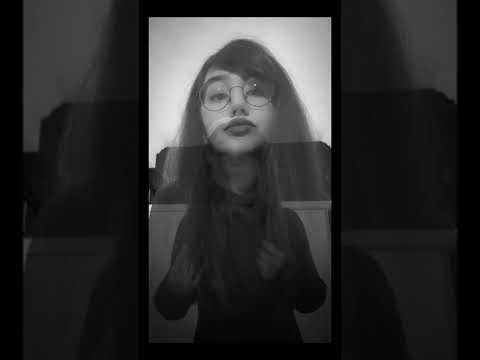 Lip reading of Hamid Sefat song . divoone nistam ashegham . I'm not crazy. I'm in love :)