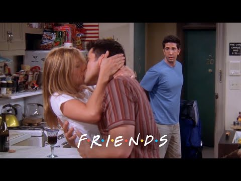 羅斯撞見瑞秋和喬伊在親熱！| 六人行 (Ross Walks in on Rachel and Joey | Friends)