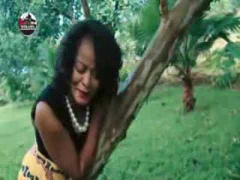 Favoured Martha; Muchedwelanji?