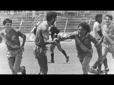 Emelec 4 x 2 El Nacional - (Resumen del partido 10 Diciembre 1989)