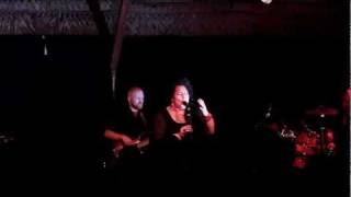 Bella Kalolo Live at Club Raro