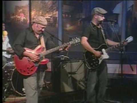 MonkeyJunk - Tiger In Your Tank