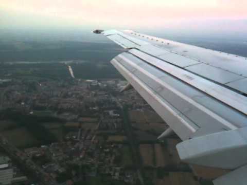 Atterraggio all'Aeroporto di Milano Malpensa/Sabato 17 luglio 2010 ore 21.11