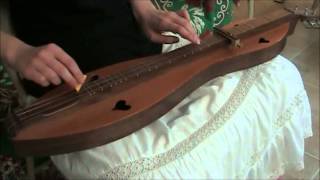 Jessica Comeau- Willie and Robin's Christmas Medley: Pat-a-Pan & Fum, Fum, Fum (Mountain Dulcimer)