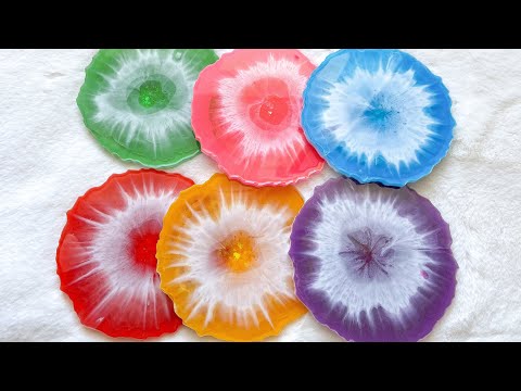 Beautiful Lacing in This Resin Ocean Serving Board