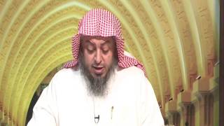 صورة 11- أمه تريد الحج وهو لا يملك نفقة ليحججها وعليه ديون فما نصيحتكم ؟ || الشيخ خالد الفليج