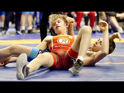 U17 Przemyslaw Mrozek (POL) vs Leonidas Zahariadis (BUL) 48kg. Freestyle boys youth wrestling. B-cam