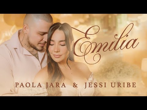 Paola Jara and Jessi Uribe