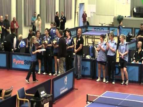 OB Bordtennis kvinder - bronzemedaljer præmieoverrækkelse 30042012