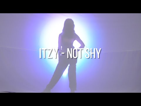 ITZY - NOT SHY คลาสเรียนเต้น POP DANCE CLASS บางบัวทอง บางใหญ่ นนทบุรี By GUITARSLUBE
