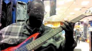 Video thumbnail for SQUIER Jaguar Bass Special V - maxproud by maxproud