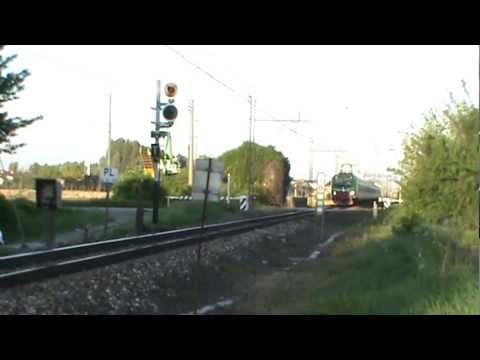 E464 404 Livrea Trenord