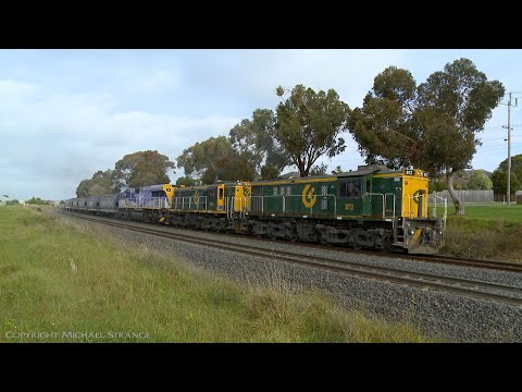 Noisy QUBE Grain Train With 872, 864 & CM3310 - PoathTV Australian Railways