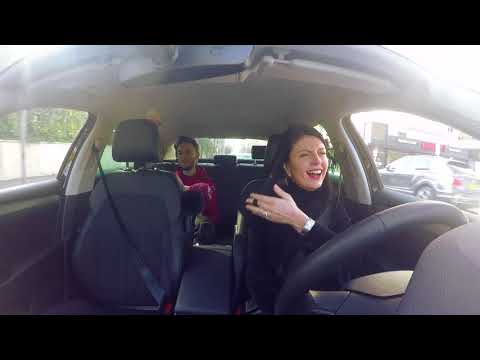 'Mos i fol shoferit' -  Vajza e fshatit: Pse të të marr ty Noke? Se nuk vi era pula