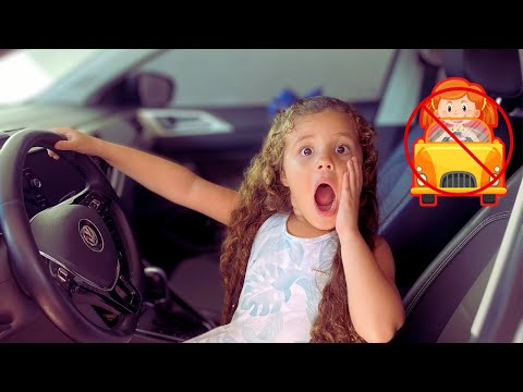 LAURINHA EM REGRAS DE CONDUTA PARA CRIANÇAS NO CARRO| Rules of Condut for Children