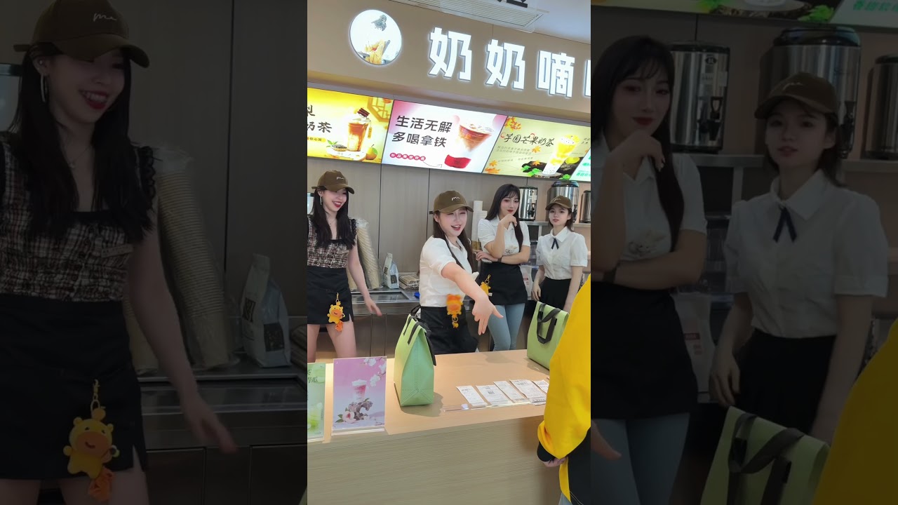 Sweet Vibe Dance 🧋🔥Smooth Moves in a Bubble Tea Shop | 1071