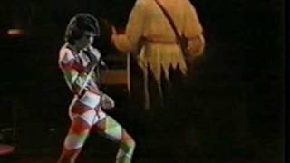 Death On Two Legs (Queen Live @ Earl&#39;s Court &#39;77)