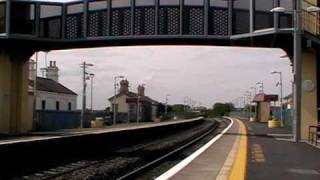 preview picture of video 'Belfast to Dublin Express at Laytown'