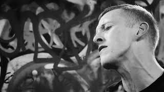 John Andrews - On The Run/ HD